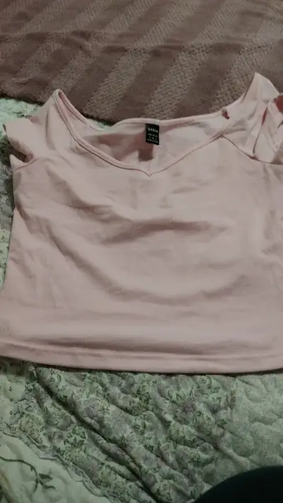 Polera rosa Shein de mujer talla s - miniatura 1