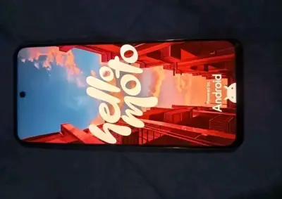 Motorola verde G35  con doble cámara - miniatura 6
