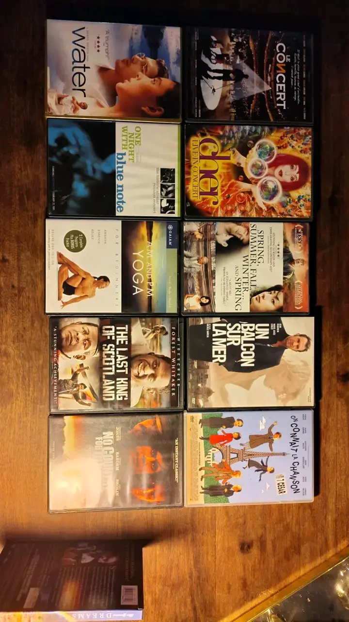 Colección de 12 DVDs de películas y conciertos