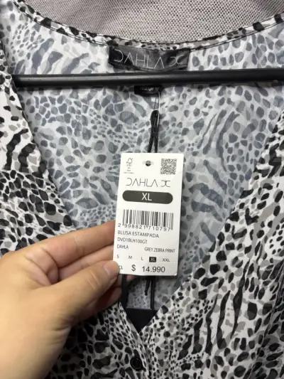 Blusa estampada gris con diseño de cebra talla XL - miniatura 1