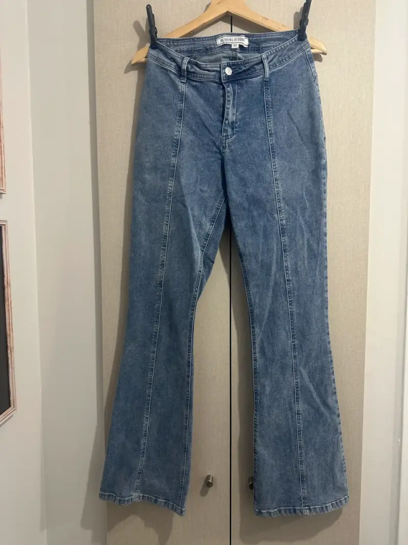 Jeans de mezclilla con diseño de estrellas - 2