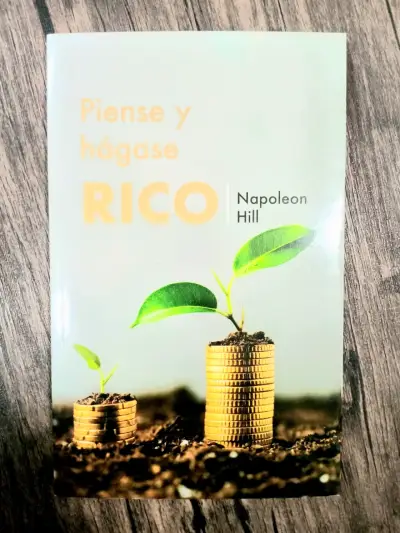 Libro 'Piense y hágase rico' de Napoleon Hill - miniatura 1