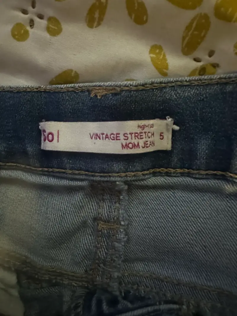 Jeans de mezclilla desgastados para mujer - 5