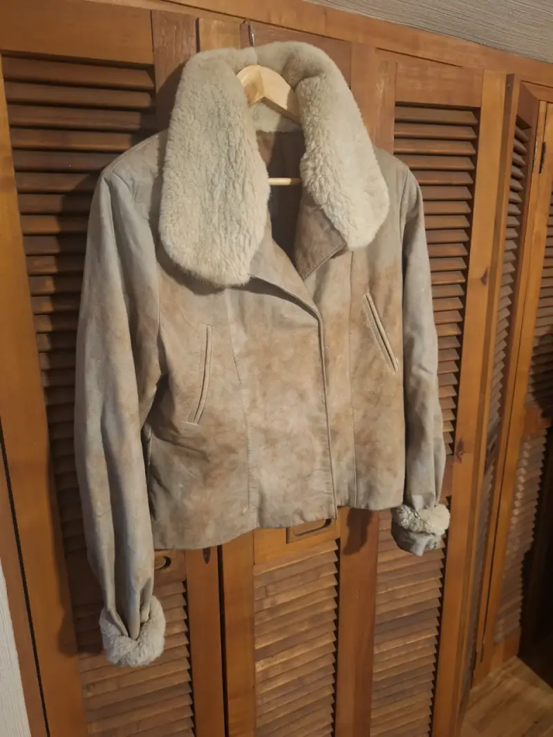 Chaqueta de cuero con cuello de oiel para mujer - 1