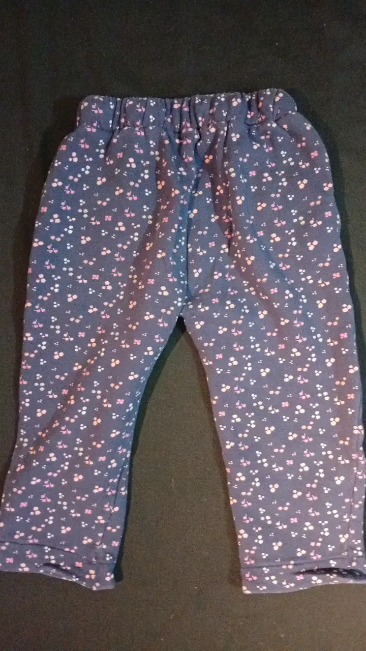 Pantalones de niña con estampado floral - 2