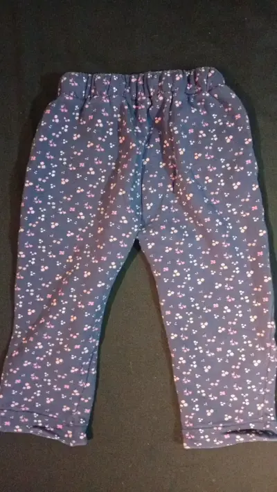 Pantalones de niña con estampado floral - miniatura 2