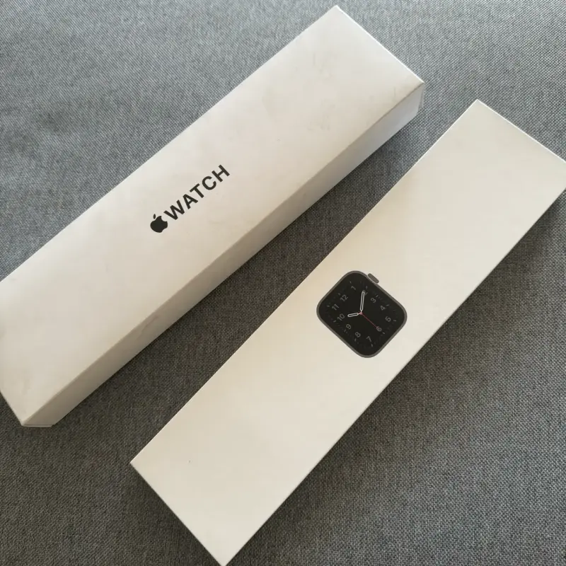 Apple Watch 44 SE - 1