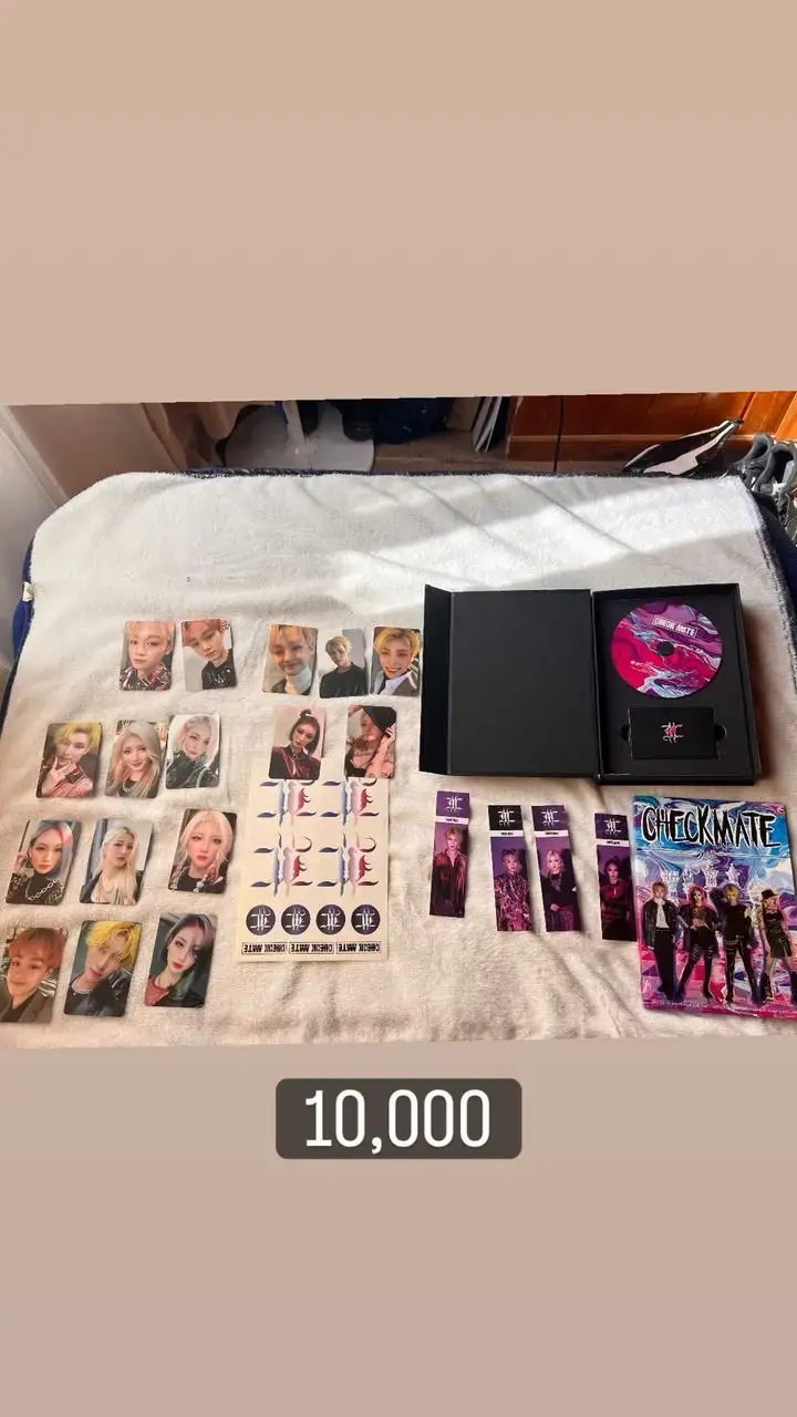 Álbum de K-pop Checkmate con Photocards