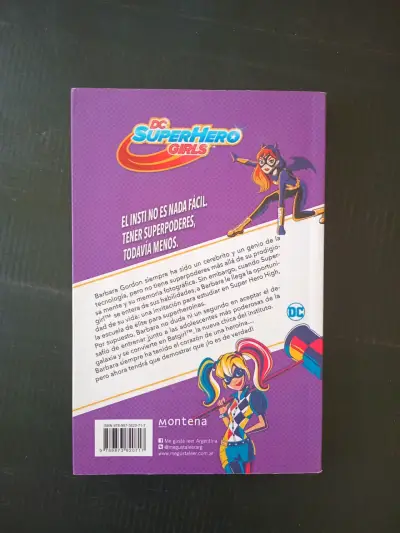 Libro Las Aventuras de Batgirl en Super Hero High - miniatura 2