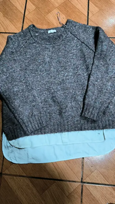 Suéter gris de lana para mujer - miniatura 1