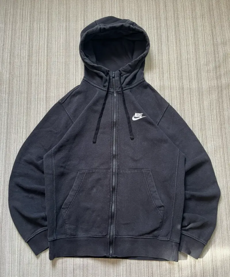 Polerón con capucha Nike negro unisex - 1