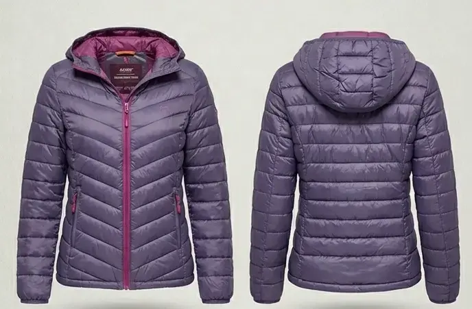 Chaqueta acolchada morada con capucha para mujer