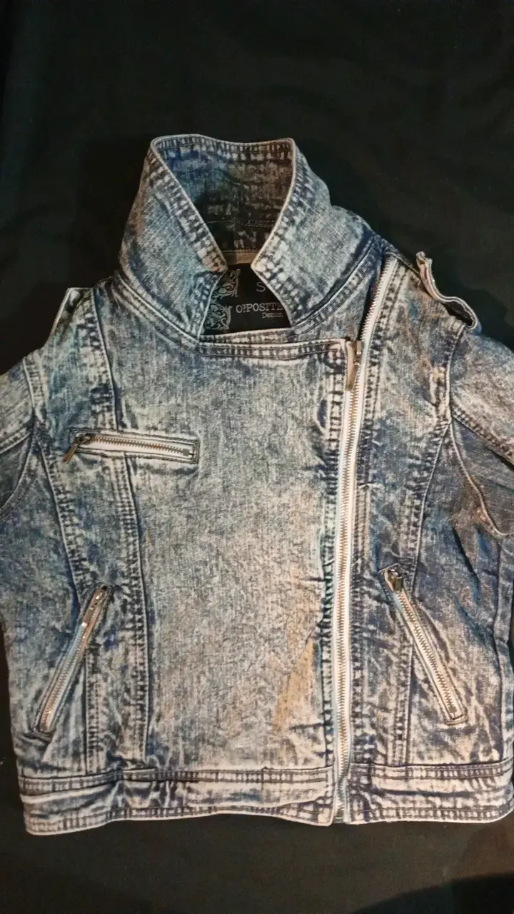 Chaqueta de mezclilla estilo biker para mujer - 1