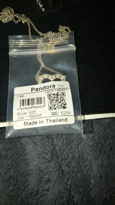 Collar Pandora de plata con dije de corazón - miniatura 2