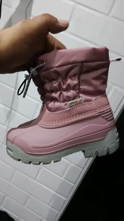 Botas de invierno para niña color rosa - miniatura 3