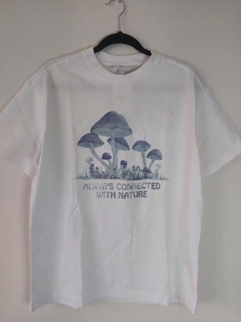 Polera blanca con estampado H&M