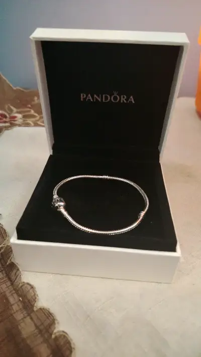 Pulsera de plata Pandora en caja original - miniatura 1