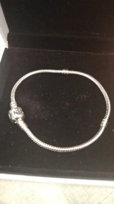 Pulsera de plata Pandora en caja original - miniatura 2