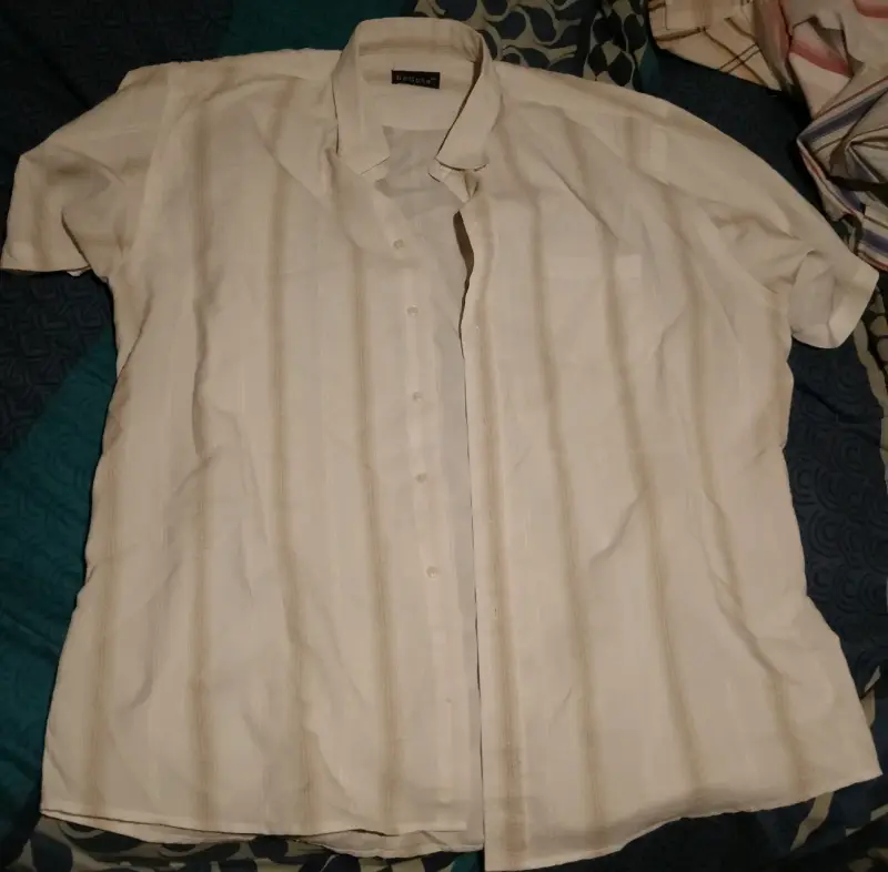 Camisa blanca de vestir para hombre (10.000 c/u) - 1