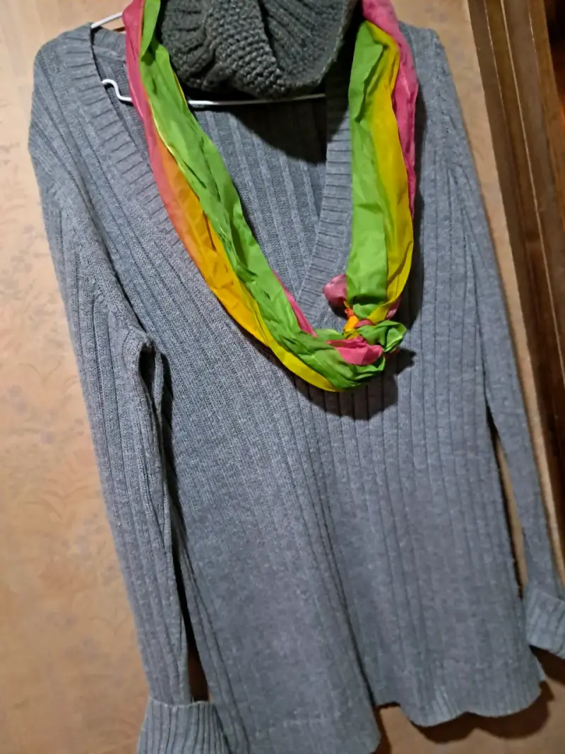 Suéter de lana gris para invierno - 4