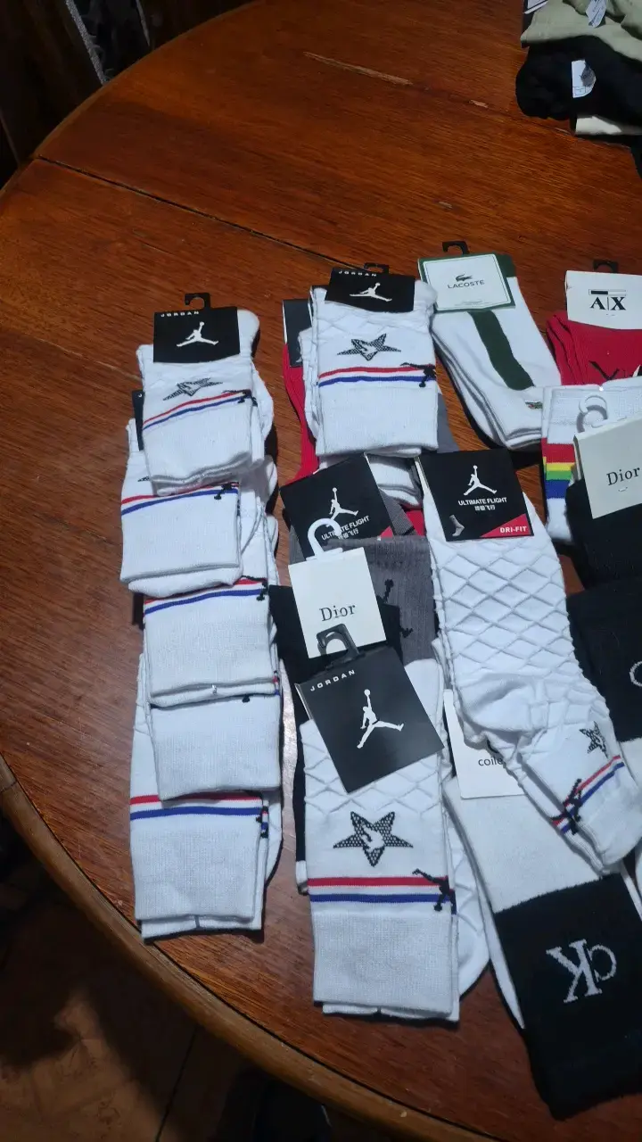 calcetines deportivos de marcas variadas - 3
