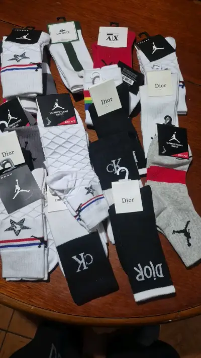 calcetines deportivos de marcas variadas - miniatura 4