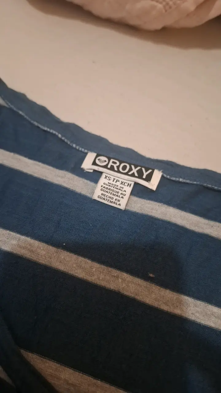 Polera Roxy a rayas azul y gris - 2