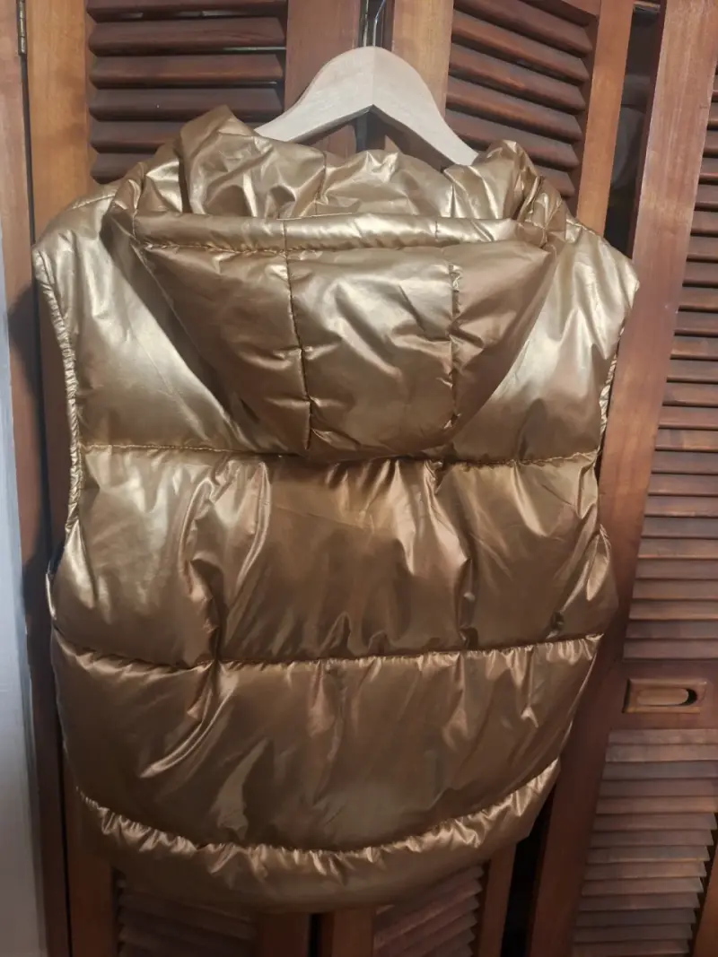 Parka acolchada dorada sin mangas para invierno - 2