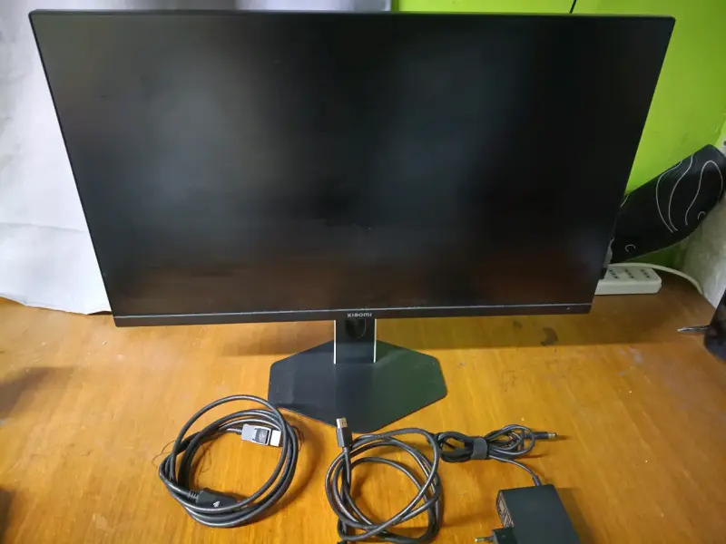 Monitor Xiaomi de 24 pulgadas con cables incluidos - 2