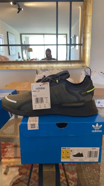 Zapatillas Adidas NMD V3 Verde Oliva - miniatura 2