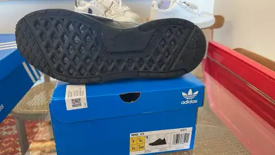 Zapatillas Adidas NMD V3 Verde Oliva - miniatura 3