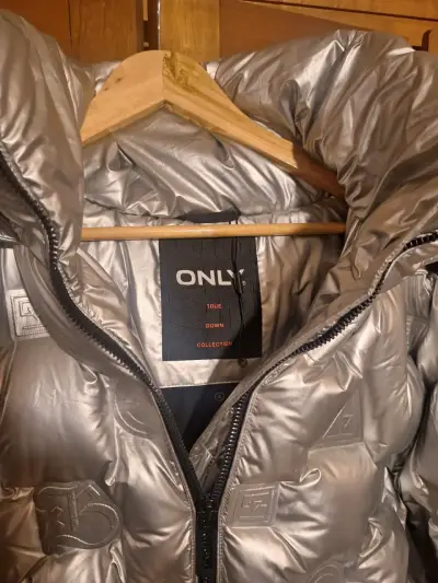 Parka  acolchada plateada ONLY para mujer - miniatura 4