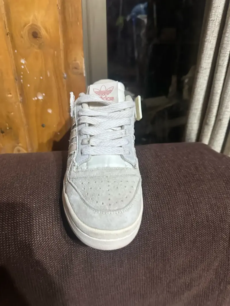 Zapatillas deportivas Adidas blancas clásicas - 4