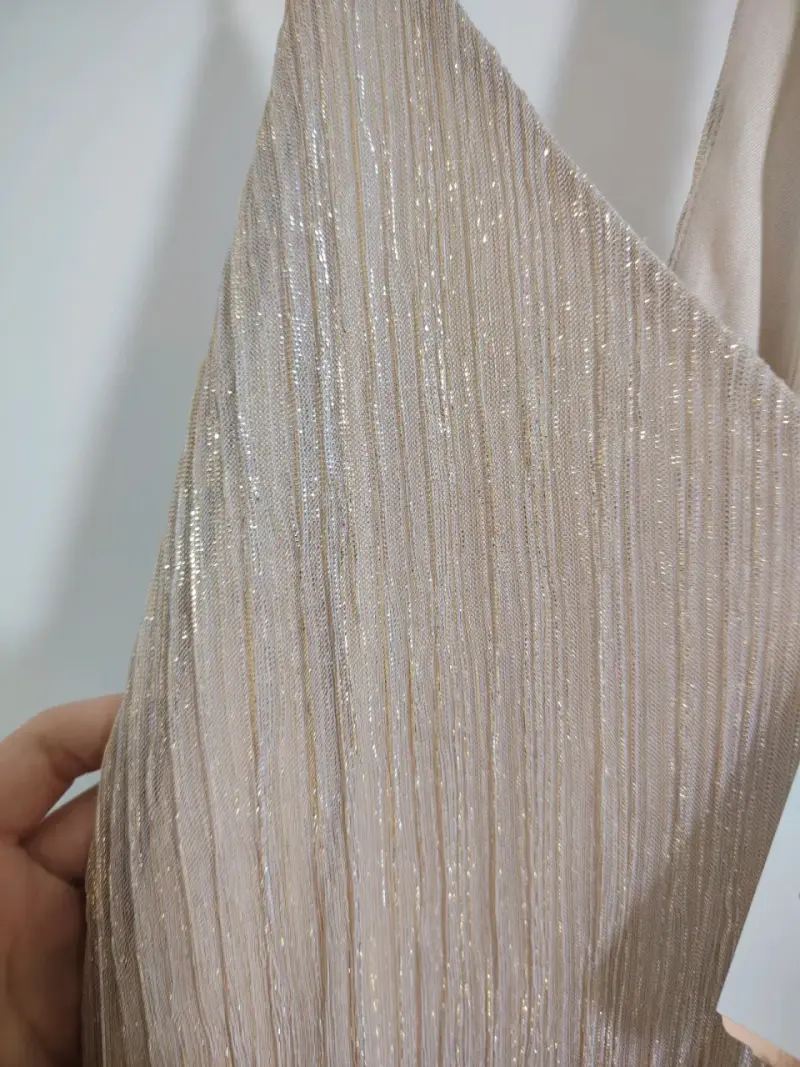 Vestido dorado plisado Forever 21 - 6
