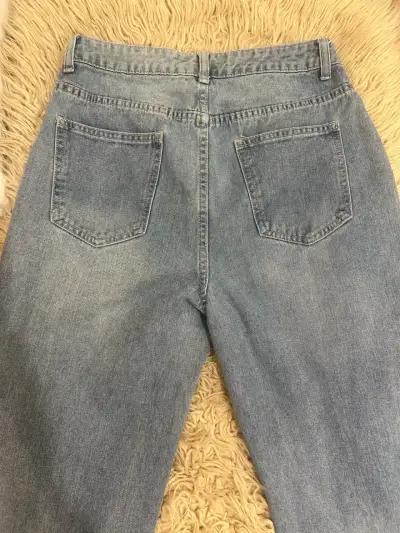 Jeans de mezclilla azul claro para hombre - miniatura 5