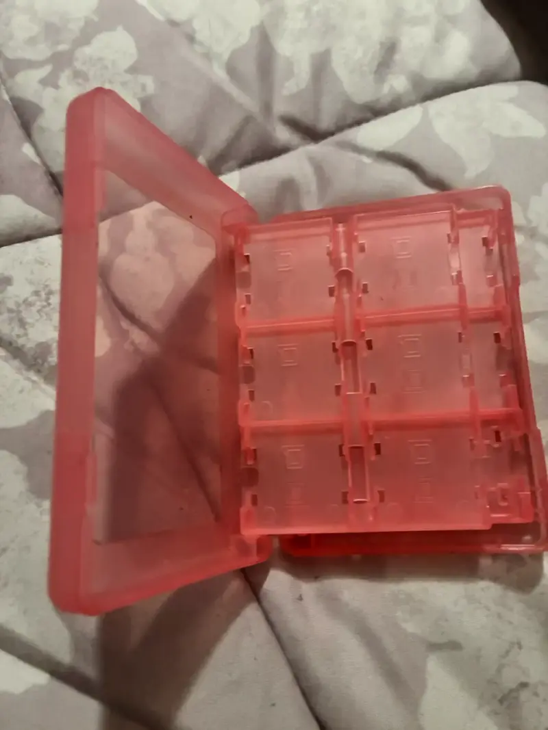 Caja organizadora de tarjetas SD color rojo