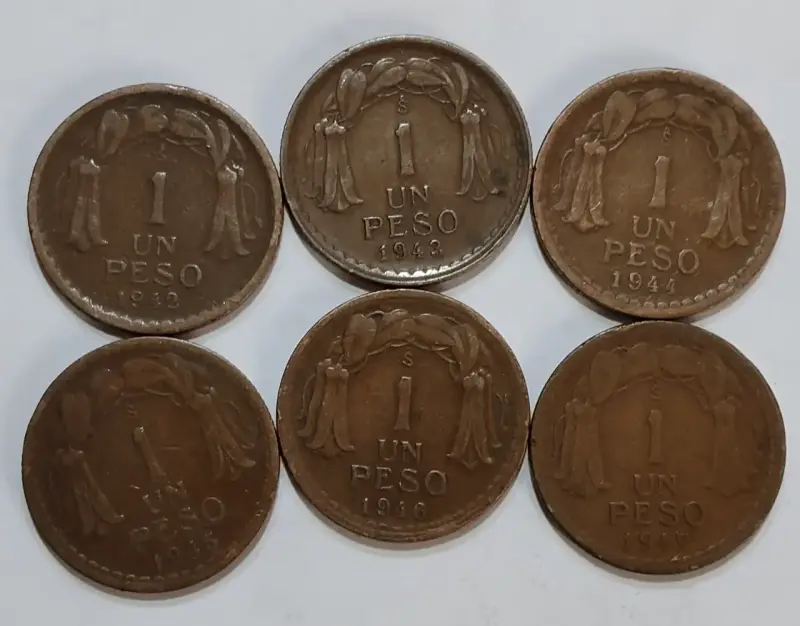 Monedas de Un Peso Chile cobre 1942 - 1954 - 2