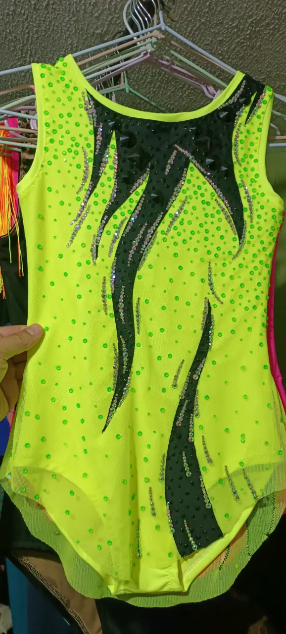 Vestido de gimnasia rítmica con cristales - 2