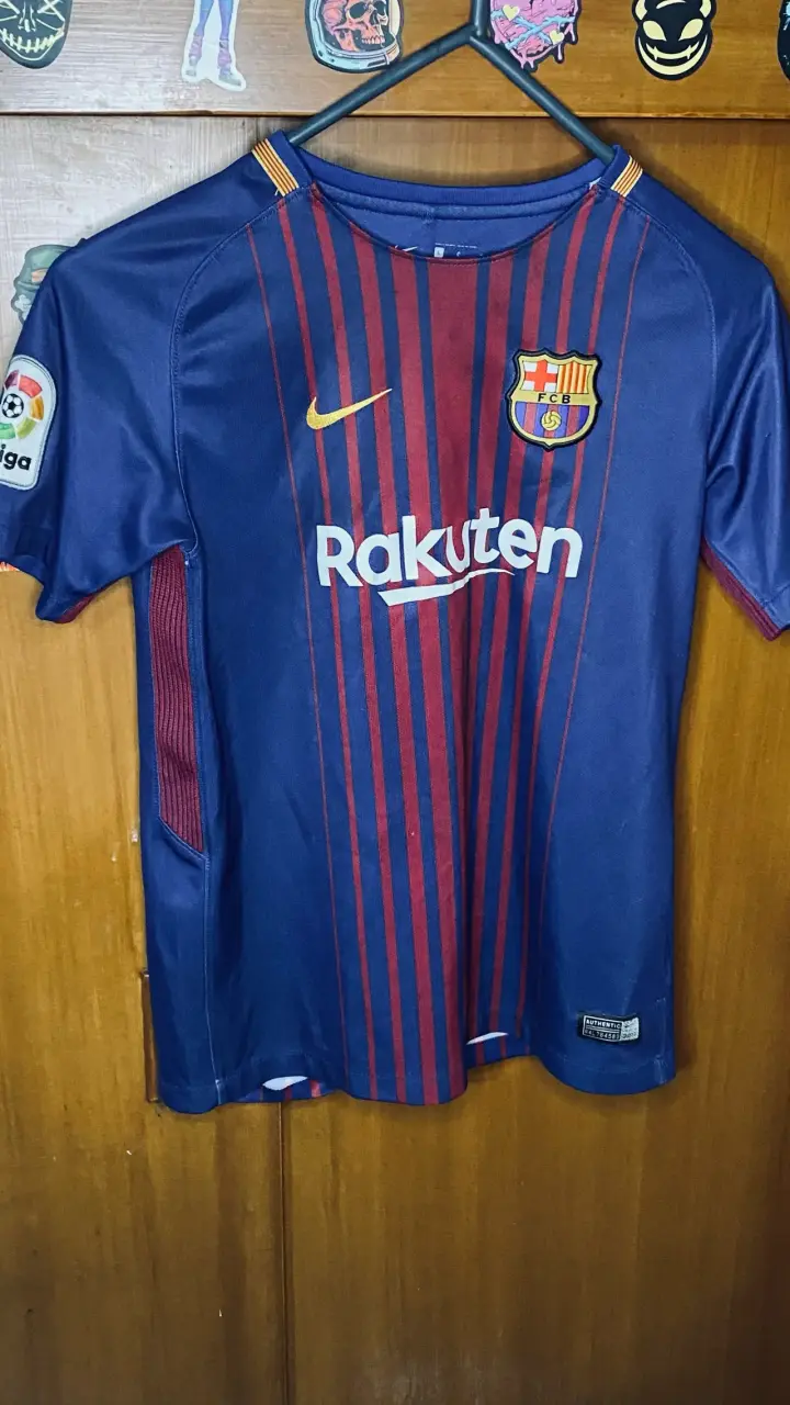 Camiseta FC Barcelona Nike azul y granate