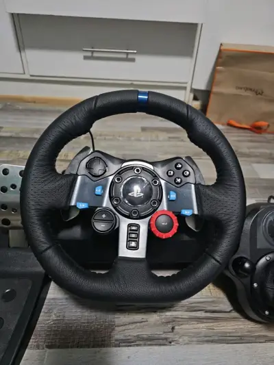 Volante Logitech G29 con pedales y palanca para PS4 y PC - miniatura 3