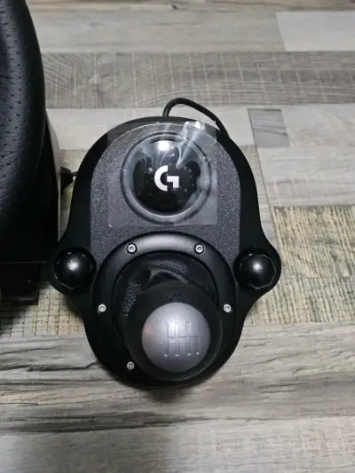 Volante Logitech G29 con pedales y palanca para PS4 y PC - miniatura 4