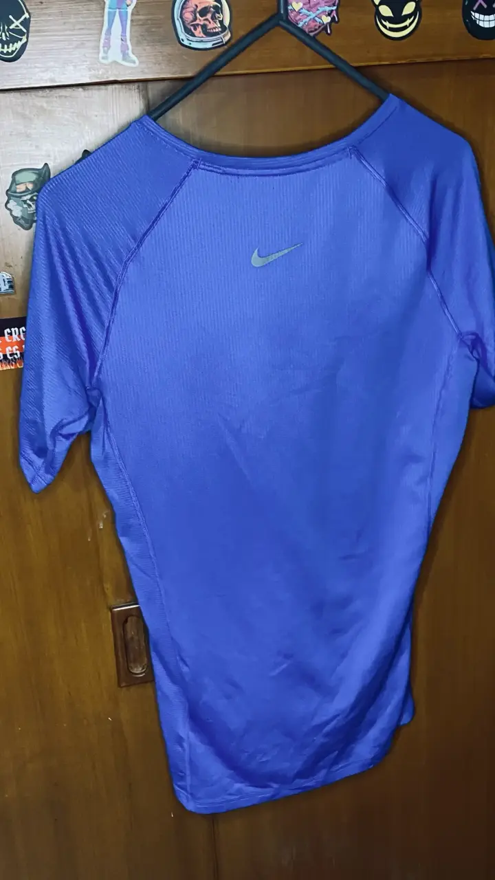 Polera deportiva Nike Pro morada - 2
