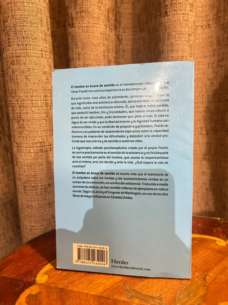 Libro 'El Hombre en Busca de Sentido' de Viktor Frankl - 2