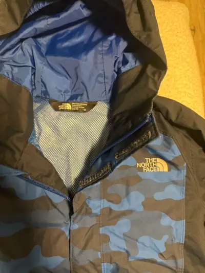 Chaqueta impermeable The North Face camuflaje azul - miniatura 5