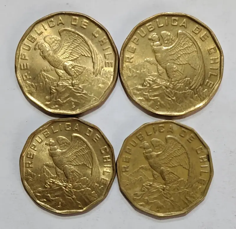 Monedas antiguas Chile 100 y 50 escudos 1974-1975 - 2