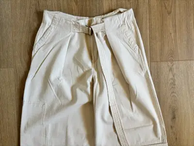 Pantalones ZARA beige con cinturón ajustable S - miniatura 2