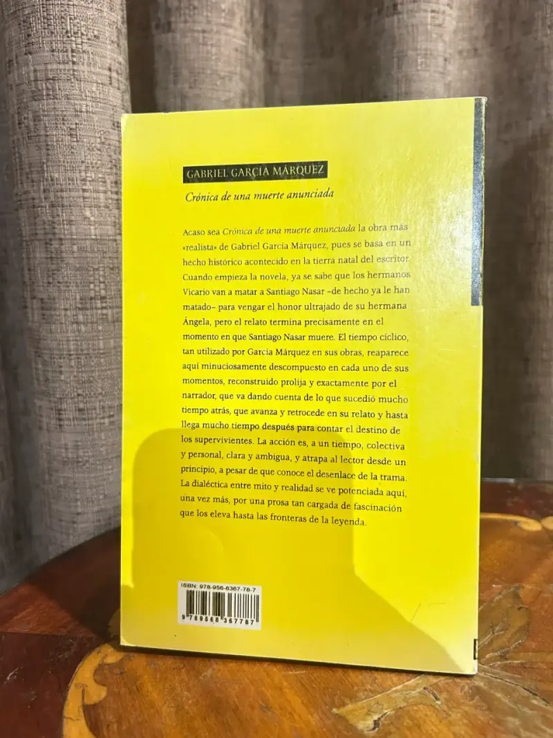 Libro Crónica de una Muerte Anunciada de Gabriel García Márquez - 2