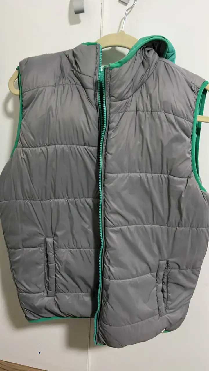 Chaleco acolchado verde sin mangas reversible - 2