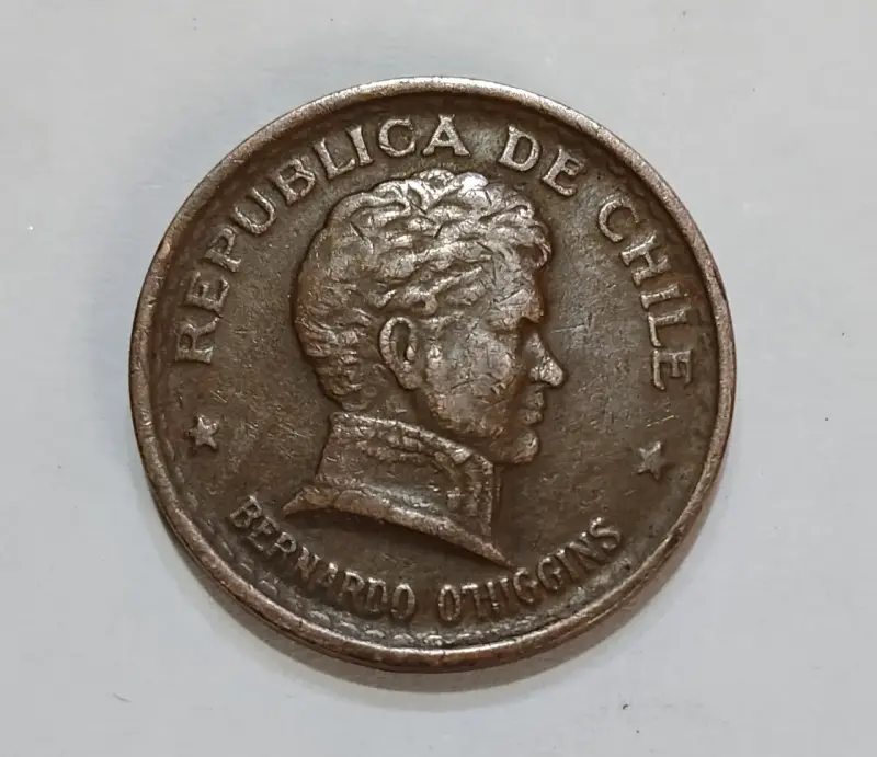 Moneda antigua de 50 centavos de 1942 Chile Cobre - 2