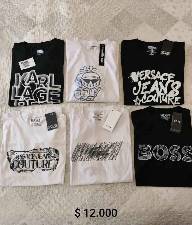 Pack de poleras de marca variadas en negro - 2